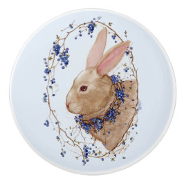 Bunny in Blueberry Wreath Round Ceramic Knob. Keramische Knop