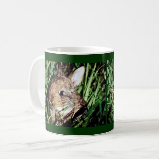 Bunny in de gras koffiemok (Voorkant links)