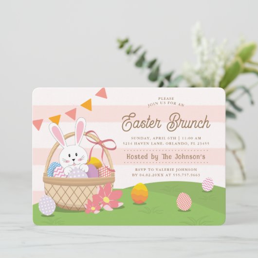 Bunny in een paashuis kaart (Staand voorkant)