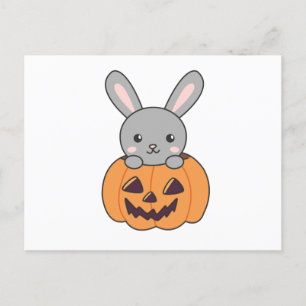 Bunny in Pumpkin Cute Bunnies Happy Halloween Briefkaart
