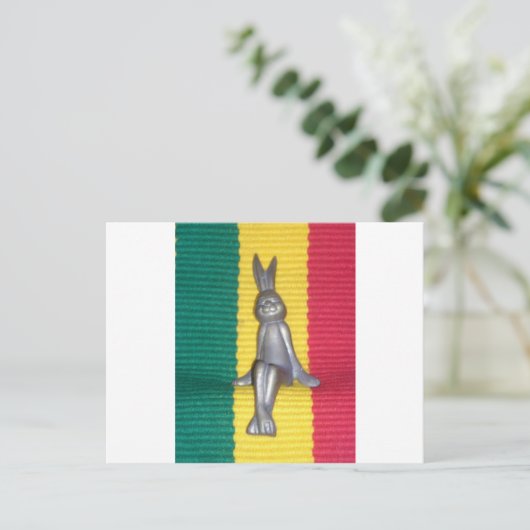 Bunny in Rasta Kleuren: Een vleugje Groovy Art Pri Briefkaart (Staand voorkant)