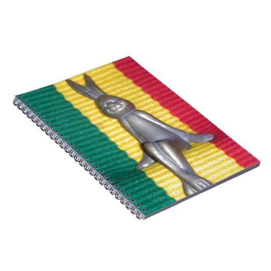 Bunny in Rasta Kleuren: Een vleugje Groovy Notitieboek (Rechterzijde)