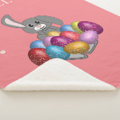 Bunny met gekleurde eieren sherpa deken. sherpa deken (3/4)