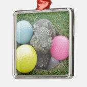 Bunny met roze blauw geel ei metalen ornament (Links)