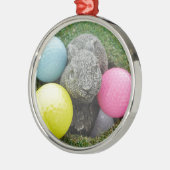 Bunny met roze blauw geel ei metalen ornament (Links)