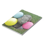 Bunny met roze blauw geel ei notitieblok (Linkerzijde)