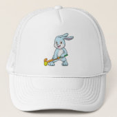 Bunny op Field hockey met Hockey stick Trucker Pet (Voorkant)