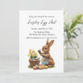 Bunny Painting Eggs Easter Egg Hunt Kaart (Staand voorkant)