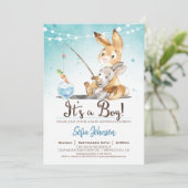 Bunny Rabbit Boy Baby shower Blue Invitation Kaart (Staand voorkant)