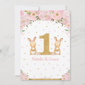 Bunny Rabbit Twin Girls 1e Verjaardag Party Twins Kaart (Achterkant)