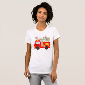 Bunny Riding Firetruck Easter Day Firefighter Happ T-shirt (Voorkant volledig)