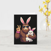 Bunny Sasquatch Bigfoot Zonnebril Pasen Kaart (Gele Bloem)