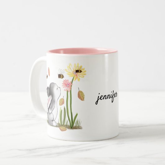 Bunny Smelling Flower Mok met naam (Voorkant links)