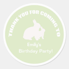 Bunny verjaardagsfeest dank je zachte groene stick ronde sticker