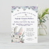 Bunny Waterverf Floral Paarse Baby shower per post Kaart (Staand voorkant)