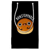 Bunstoppable Funny Bun Pun Dark BG Klein Cadeauzakje (Voorkant)