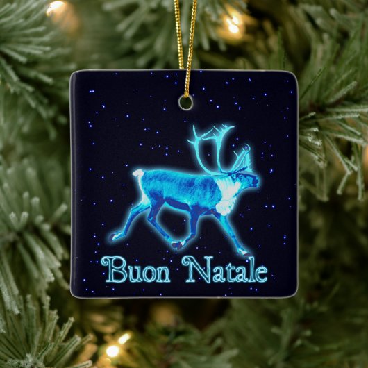 Buon Natale - Blue Cariou (rendier) Keramisch Ornament (Boom)