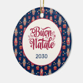 Buon Natale Folk Santa Reindeer Blue Keramisch Ornament (Links)