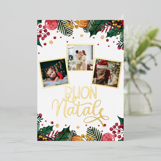 Buon Natale Red Berries Green Holly Photo Collage Folie Feestdagenkaart (Staand Voorkant)