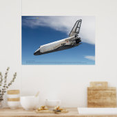Buran-ruimtevliegtuig dat door wolken daalt poster (Keuken)