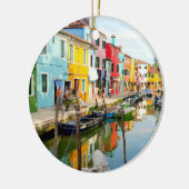 Burano-eiland nabij Venetië, regenbooghuizen in It Keramisch Ornament (Links)