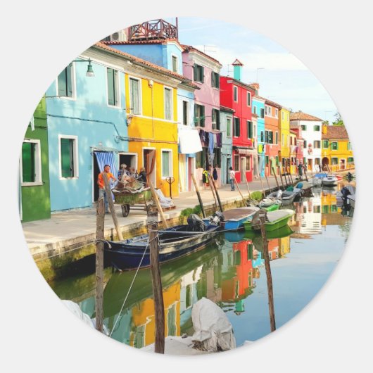 Burano-eiland nabij Venetië, regenbooghuizen in It Ronde Sticker (Voorkant)