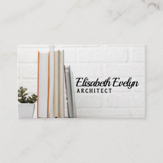 bureau met gestapelde boeken visitekaartje (Voorkant)