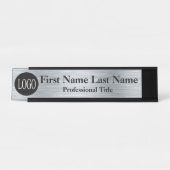 Bureau naambordje zilveren kleur logo bord (Voorkant)