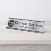 Bureau naambordje zilveren kleur logo bord (Voorkant)