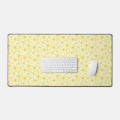 Bureaumat met pastelgeel bloembladpatroon (Keyboard & Muis)