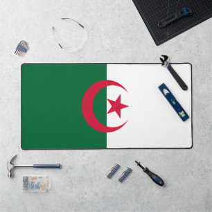 Bureaumat met vlag van Algerije