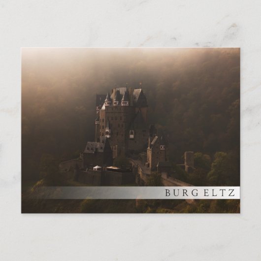 Burg Eltz kasteel in de ochtend mist Briefkaart (Voorkant)