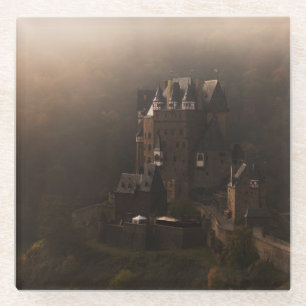 Burg Eltz kasteel in de ochtend mist Glazen Onderzetter