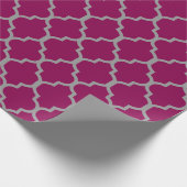 Burgandy Grey Quatrefoil Aangepaste achtergrondkle Cadeaupapier (Hoek)