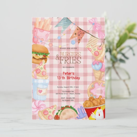 Burgers en frietjes fastfood verjaardagsfeestje kaart (Staand voorkant)
