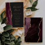 Burgundy Agate Dark Wedding Rehearsal Dinner Kaart<br><div class="desc">De linkerrand van deze elegante moderne huwelijksrepetitie-uitnodiging is voorzien van een woeste waterverf aan de grens die met faux goudglitter is getrimd. De aanpasbare tekst combineert goudkleurige handteksten,  copperplate en cursieve doopvonten op een off-black achtergrond. De achterzijde is voorzien van een passend glansvormig en goudvormig ontwerp.</div>