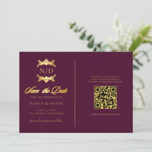 Burgundy And Gold Monogram Qr Code Wedding Save The Date (Staand voorkant)