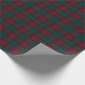 Burgundy and Hunter Green Tartan Wrapping Paper Cadeaupapier (Hoek)