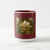 Burgundy Apple Blossom Design Tweekleurige Koffiemok (Center)