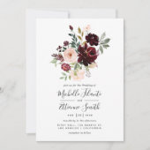 Burgundy Berry en Blush Floral Wedding Invitation Kaart (Voorkant)
