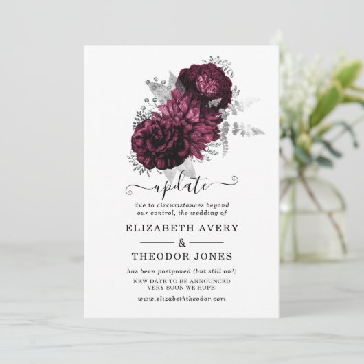 Burgundy Bloemen Bruiloft Update Uitnodiging (Staand voorkant)