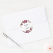 Burgundy Blush floral bouquet Weddenschap Ronde Sticker (Envelop)