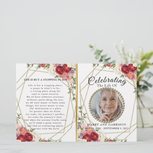 Burgundy Blush Floral Celebration Program (Staand voorkant)