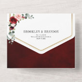 Burgundy Blush Floral Modern Geometric Weddenschap All In One Uitnodiging (Achterkant)