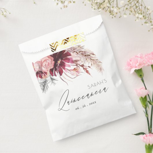 Burgundy Blush Floral Pampas Grass Quinceanera Bedankzakje (Gezegeld)