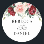 Burgundy Blush Floral Personalized Wedding Ronde Sticker<br><div class="desc">Deze aanpasbare Sticker is ontworpen om te coördineren met ons Boho Greenery bruiloft collectie en is uitgerust met een waterverf-kruit en een bloesem met kalligrafische tekst,  in combinatie met een klastige serif in het zwart. Overeenkomende objecten beschikbaar.</div>