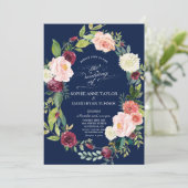Burgundy Blush Floral Wreath Dark Blue Wedding Kaart (Staand voorkant)