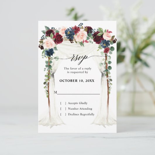 Burgundy Blush Navy Floral Arch Canopy Weddenschap RSVP Kaartje (Staand voorkant)