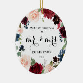 Burgundy Blush Navy Floral eerste kerst Keramisch Ornament (Rechts)