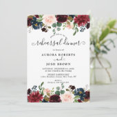Burgundy Blush Navy Floral Rehearsal Dinner Kaart (Staand voorkant)